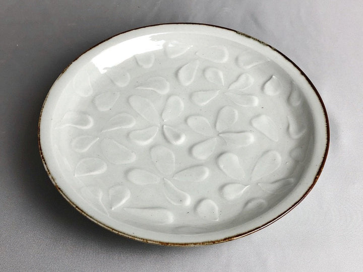 White Porcelain yotsuba 7-Sun Plate - Crafted By Kousei Kobayashi