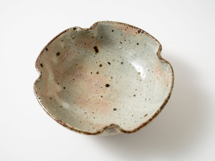 Ash Glazed Slip Four-Leaf Bowl - Crafted By Shinichi Kotsuji