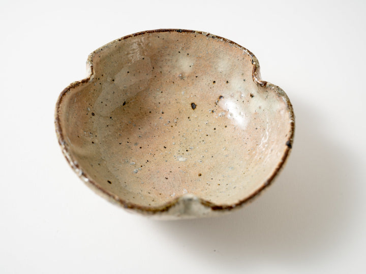 Ash Glazed Slip Three-Leaf Bowl - Crafted By Shinichi Kotsuji