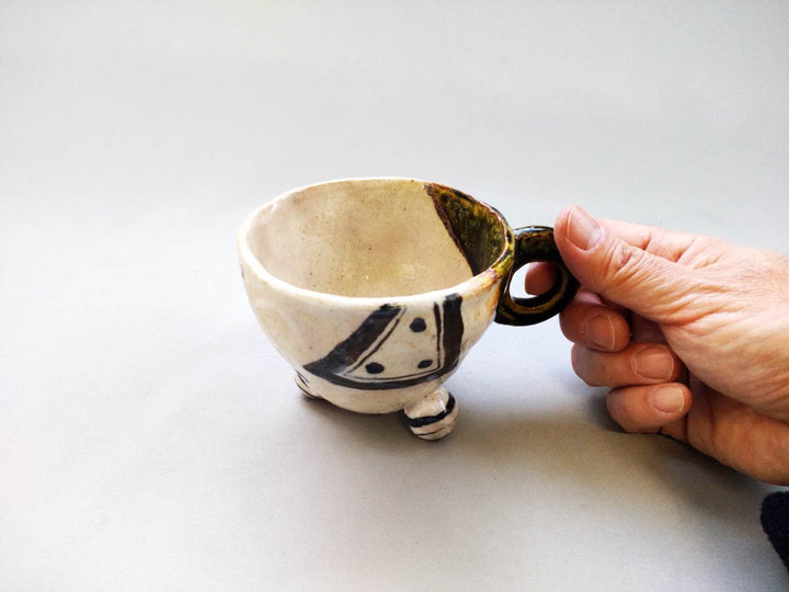 Oribe Three-Legged Mug Tabby cat - Crafted By Hiroshi Sato