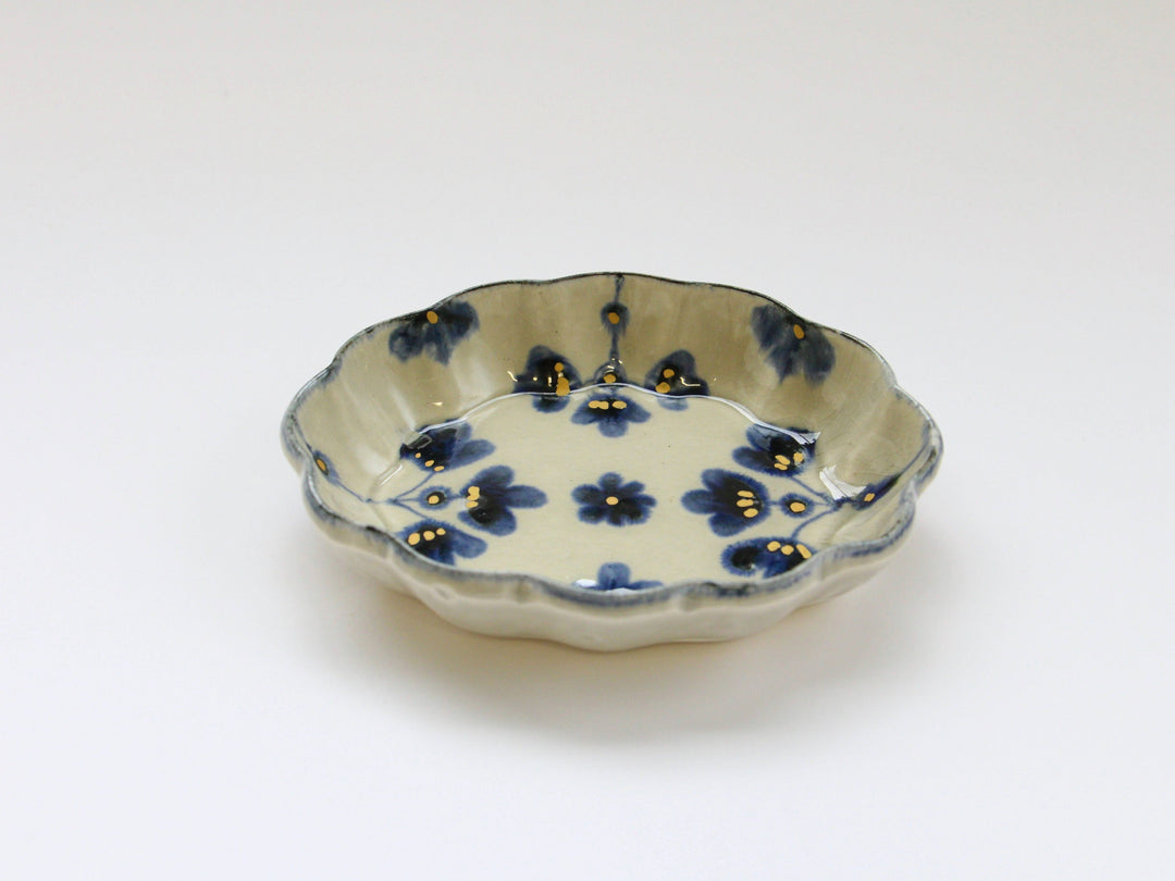 Gold-Colored Gray Clay Glazed Flower Pattern Wavy Rim Plate - Crafted By Kikaku Pottery