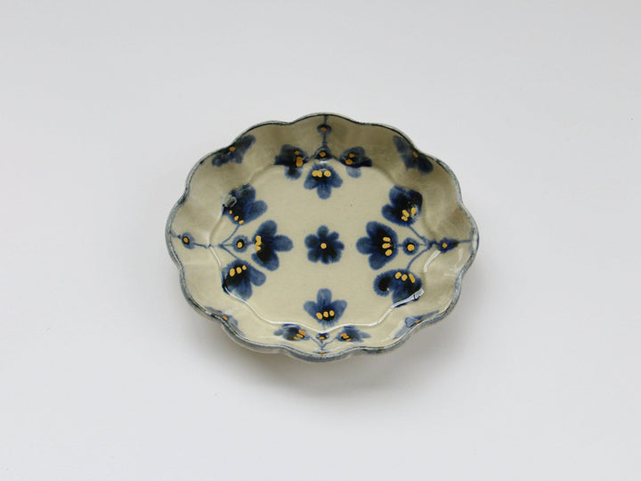 Gold-Colored Gray Clay Glazed Flower Pattern Wavy Rim Plate - Crafted By Kikaku Pottery