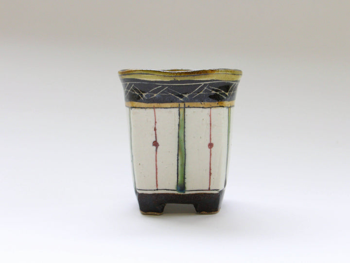 Four-Legged Cup Scraped Zigzag and Tokusa - Crafted By Jun Kato