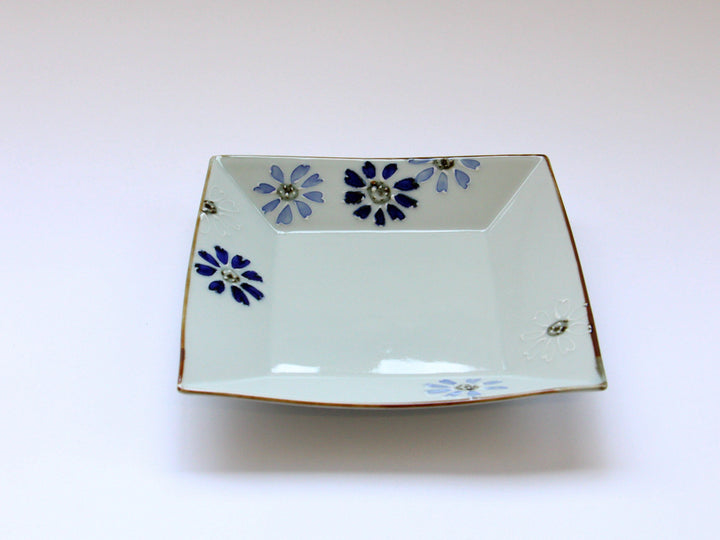 Slip Trailing Small Flower Chirashi 5.5-Sun Square Plate - Crafted By Tokushichi Kiln