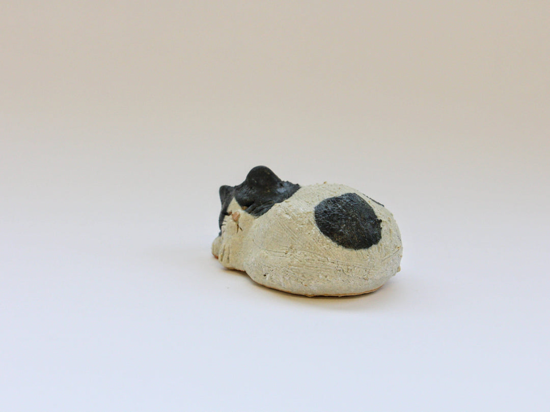 Sleeping Cat Buchi - Crafted By Kouichi Maekawa