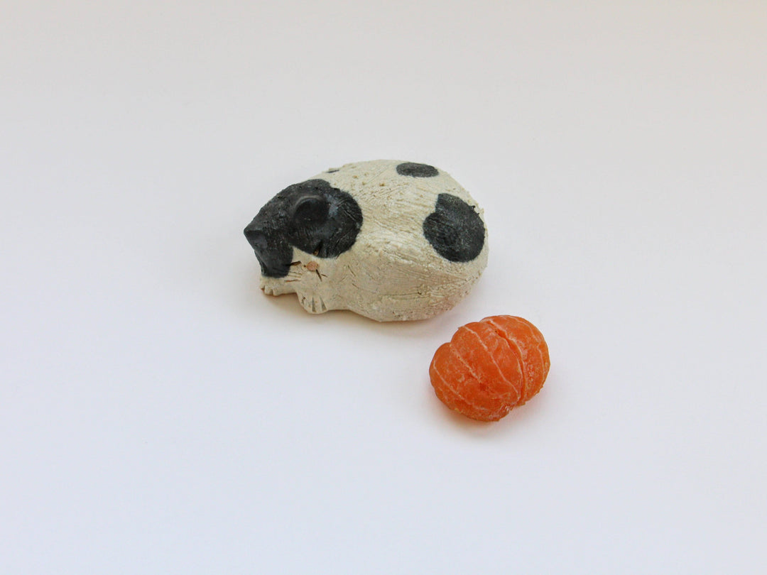 Sleeping Cat Buchi - Crafted By Kouichi Maekawa