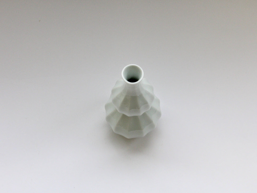 Bevelled Gourd Sake Bottle White - Crafted By Seitoen