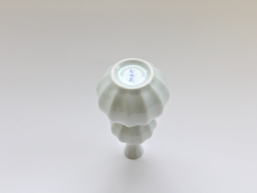 Bevelled Gourd Sake Bottle White - Crafted By Seitoen