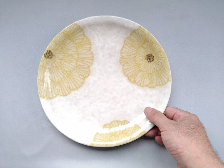 White Slip Peony 7.5-Sun Round Plate Yellow - Crafted By Yoshihei Kato