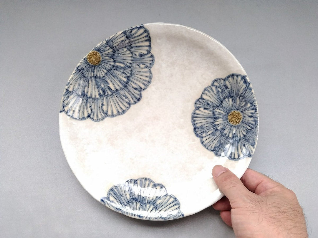 White Slip Peony 7.5-Sun Round Plate Blue - Crafted By Yoshihei Kato