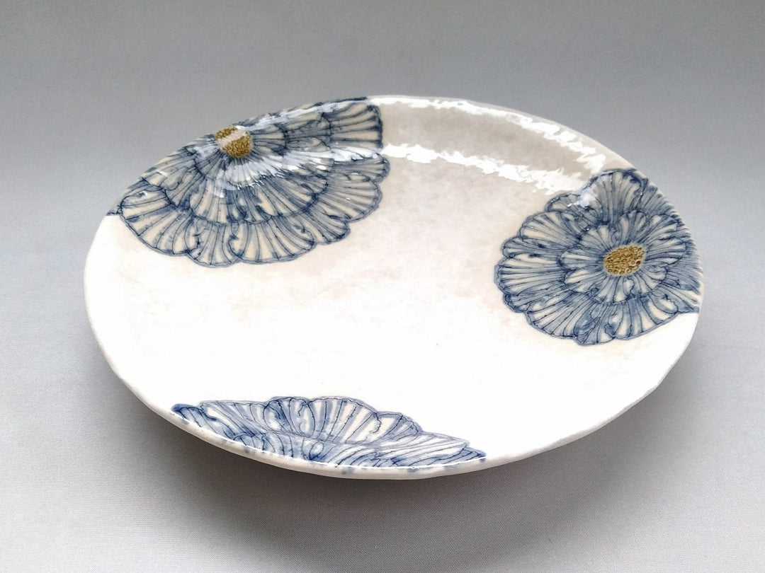 White Slip Peony 7.5-Sun Round Plate Blue - Crafted By Yoshihei Kato