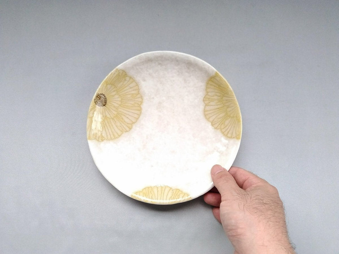 White Slip Peony 6.5-Sun Round Plate Yellow - Crafted By Yoshihei Kato