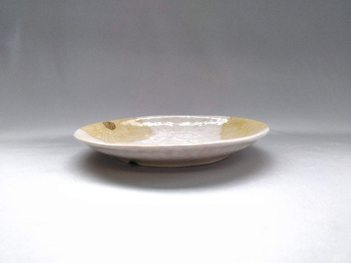 White Slip Peony 6.5-Sun Round Plate Yellow - Crafted By Yoshihei Kato