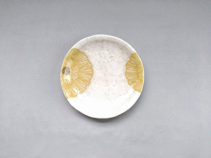 White Slip Peony 5.5-Sun Round Plate Yellow - Crafted By Yohei Kato