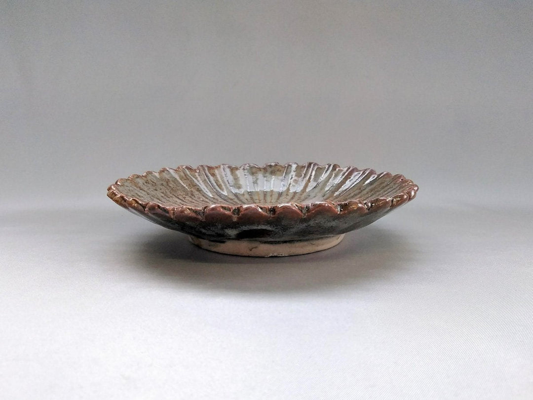 Mouse Shino Chrysanthemum-Shaped Plate - Crafted By Masashi Sato