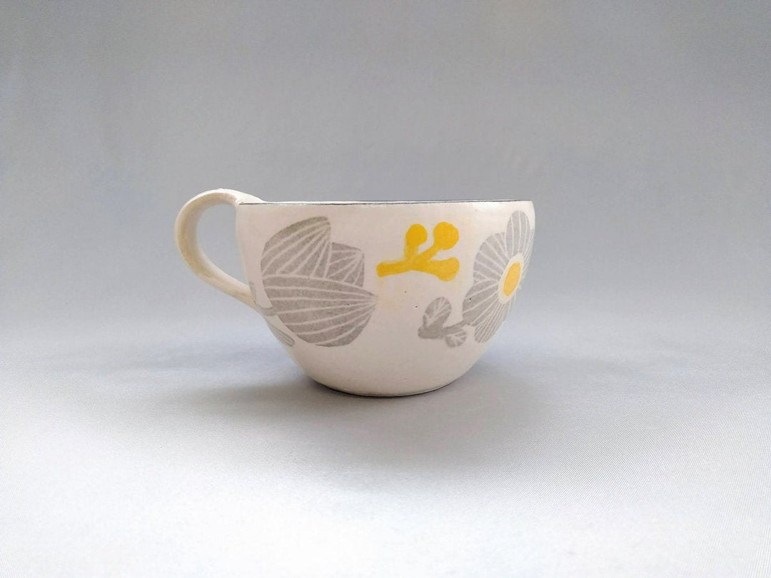 Washi-Dyed Gray with Yellow Flowers Round Mug - Crafted By Yasumi Pottery