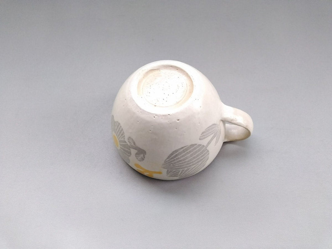 Washi-Dyed Gray with Yellow Flowers Round Mug - Crafted By Yasumi Pottery