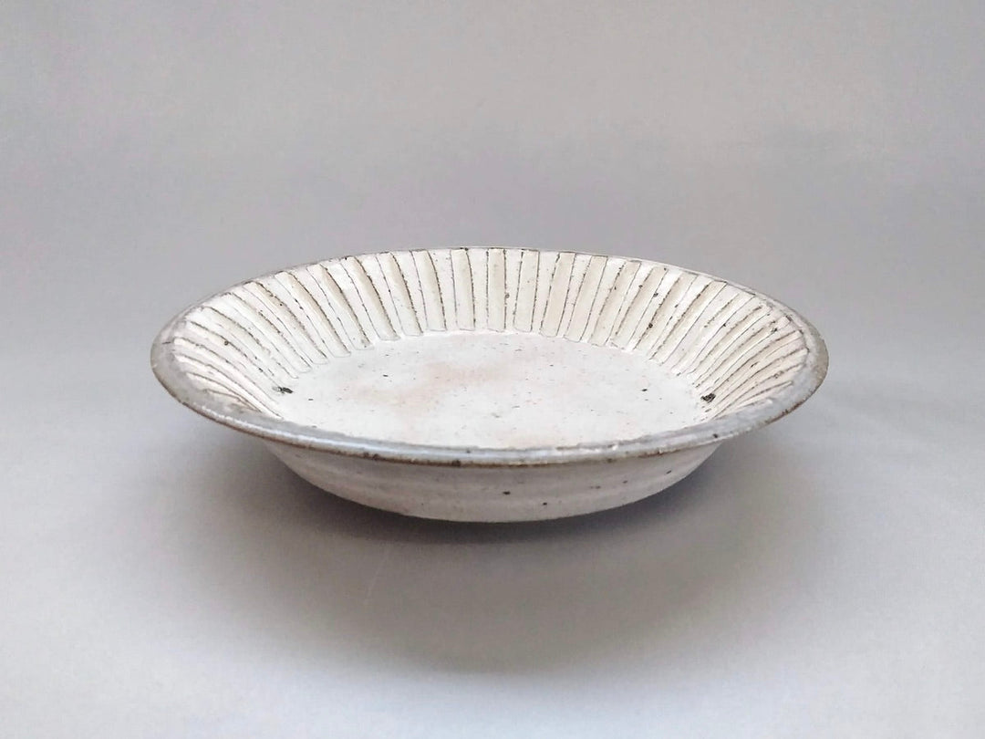 Shallow 6-Sun Pot made from finely shaved White Slip - Crafted By Hyozan Kiln