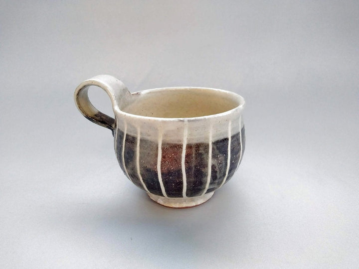 Slip Trailing Shallow Round Mug - Crafted By Seisaku Kusaka/Mari