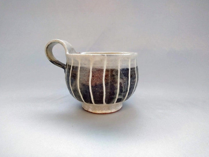 Slip Trailing Shallow Round Mug - Crafted By Seisaku Kusaka/Mari