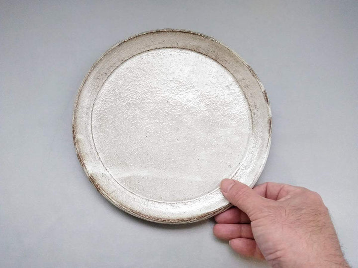 New White Slip Plate 21cm - Crafted By Masahiro Kumagai