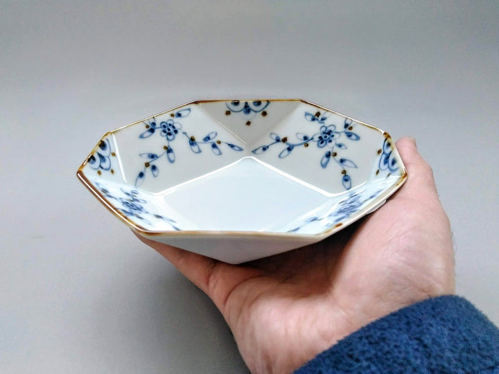 Vine Arabesque Diamond-Shaped Small Bowl - Crafted By Tokushichi Kiln