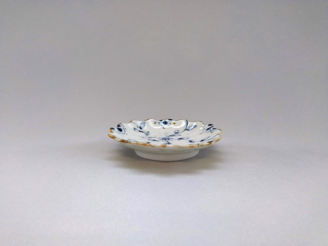 Vine Arabesque Flower-Shaped Small Plate - Crafted By Tokushichi Kiln