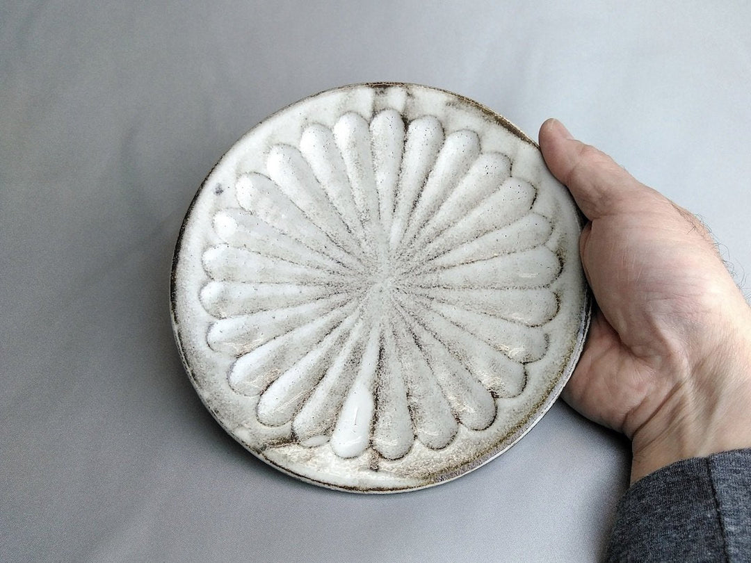 White Slip Ridged 5-Sun Plate - Crafted By Renji Nakagaki