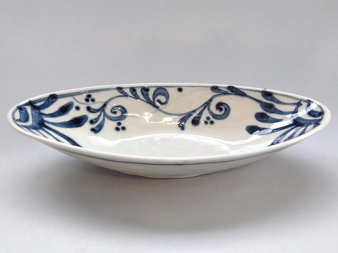 Annam Vine Arabesque boat dish - Crafted By Sozan Kiln