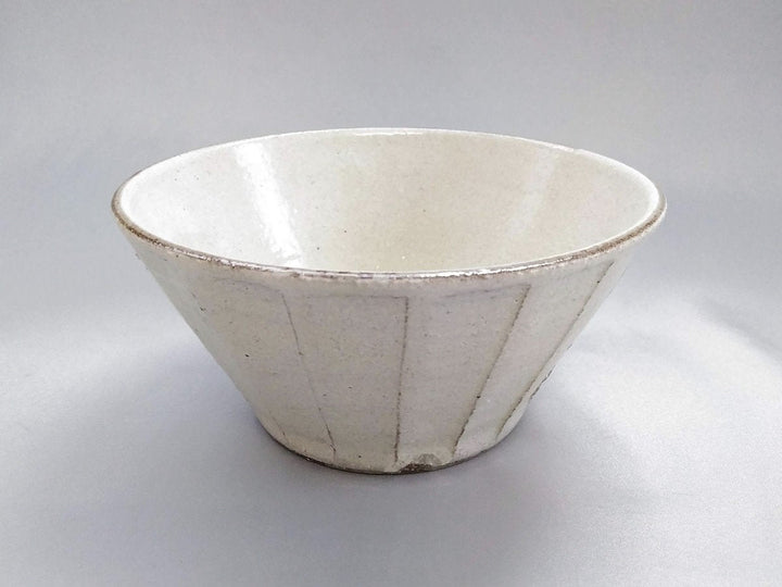 Deep Bowl of White Slip sogi - Crafted By Shinji Akane