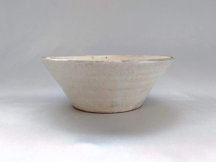 Round Bowl White Slip puller - Crafted By Yoichi Yajima