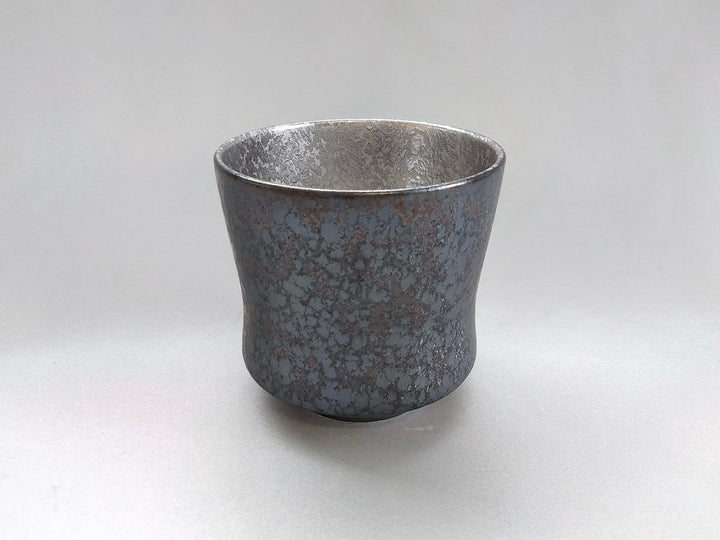 Silver-painted wide goblet with Black Crystal - Crafted By Toetsu Kiln