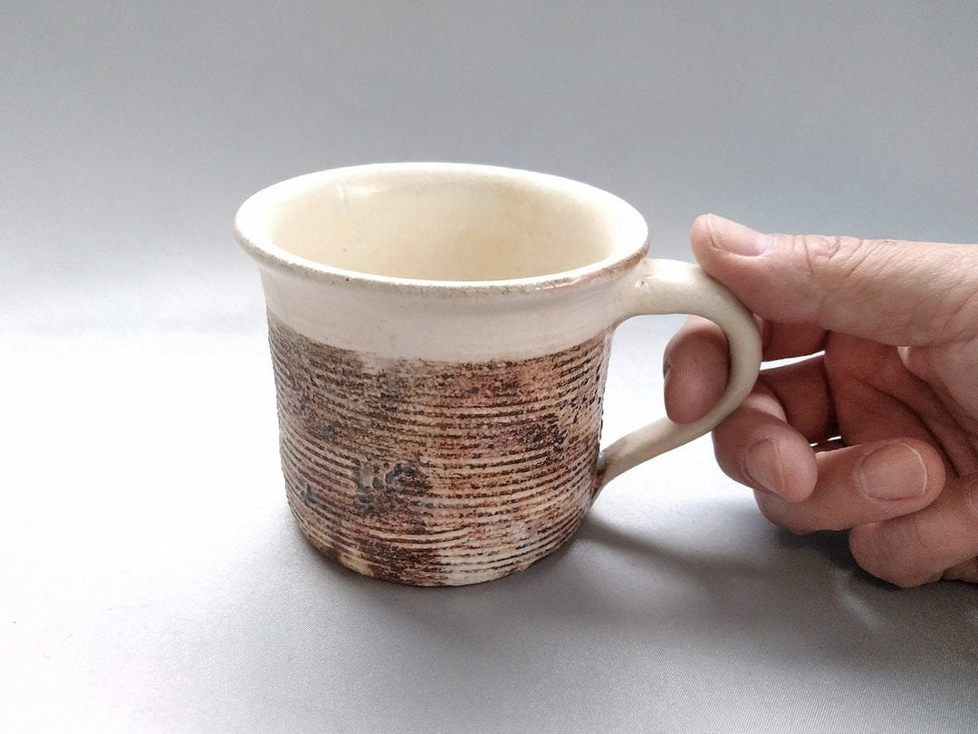 Rimara horizontal Carving Mug - Crafted By Furutani Pottery