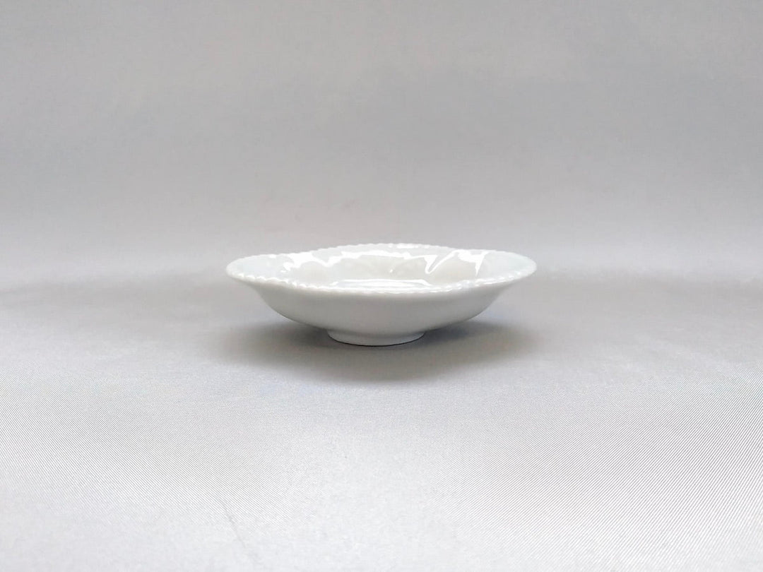 White Porcelain Quince-Shaped Small Plate - Crafted By Tokushichi Kiln