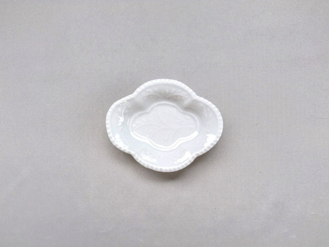 White Porcelain Quince-Shaped Small Plate - Crafted By Tokushichi Kiln