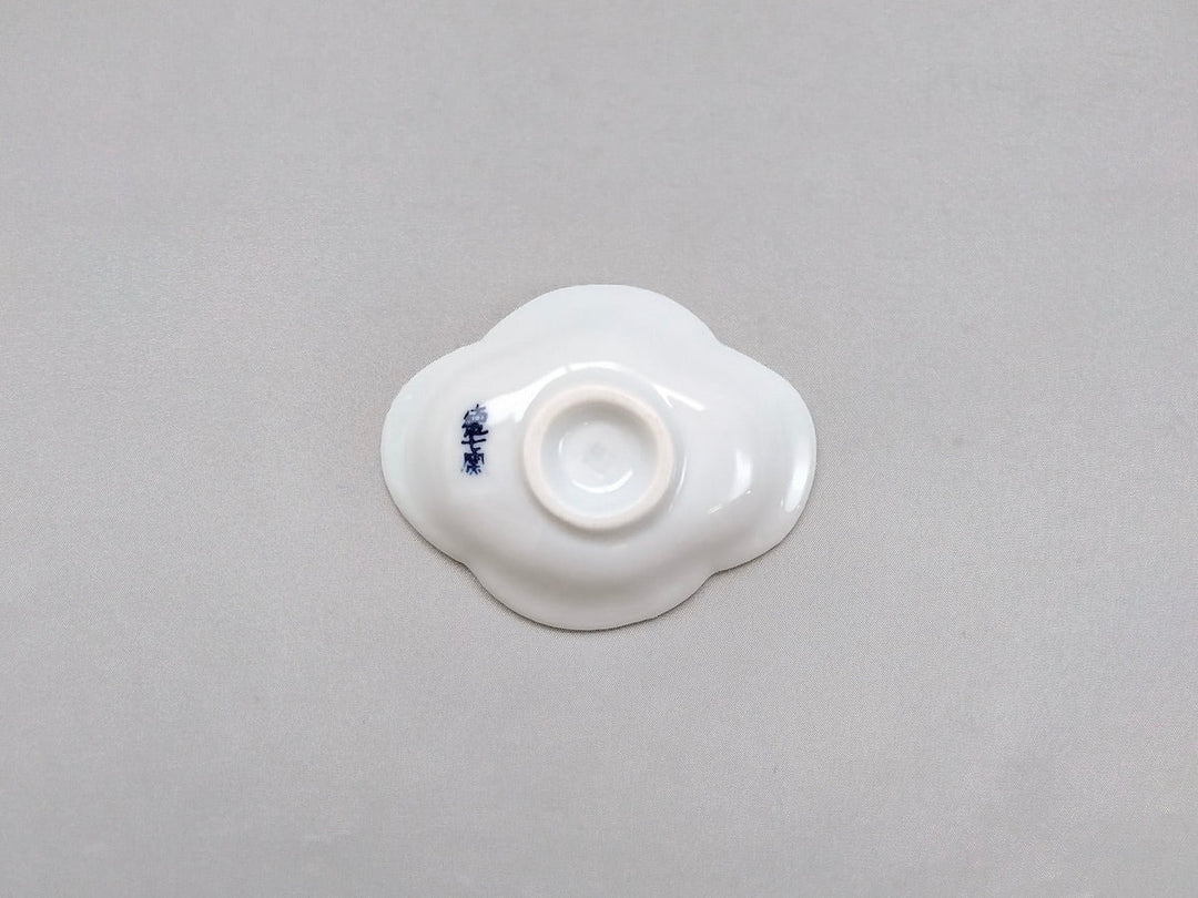 White Porcelain Quince-Shaped Small Plate - Crafted By Tokushichi Kiln