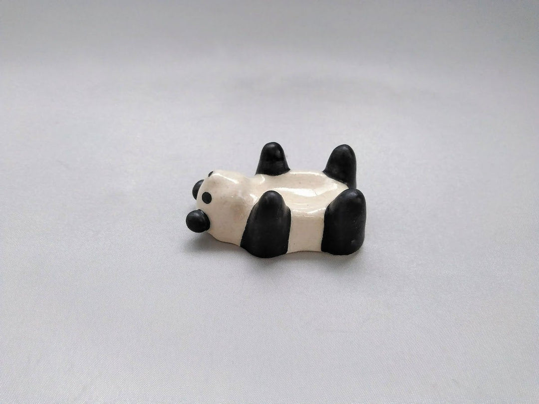 Egg Stand panda - Crafted By Ryo MakitaSizeAs each piece is handmade, slight variations may occur. 
<br>Thank you for your understanding.