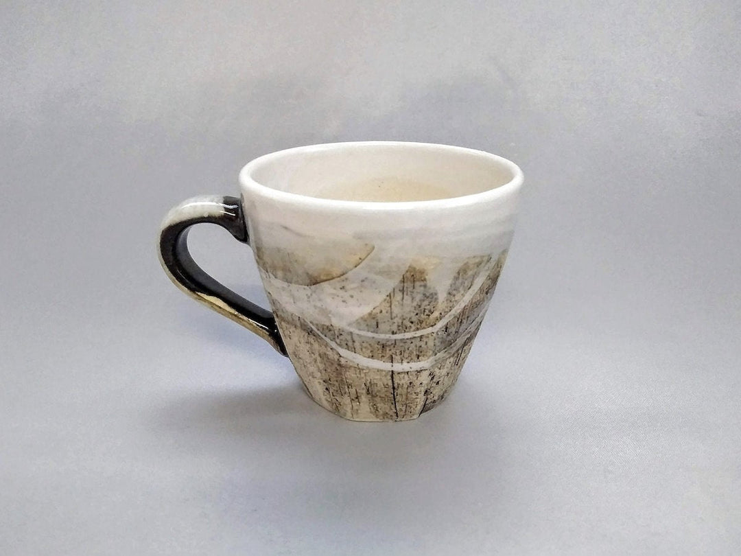 Ink Color Faceted Mug - Crafted By Kakurin KilnSizeAs each piece is handmade, slight variations may occur. 
<br>Thank you for your understanding.